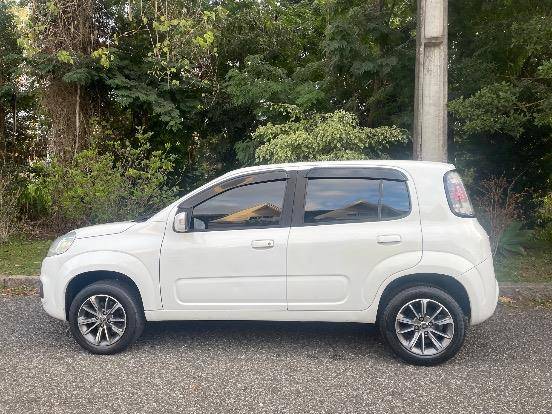 FIAT UNO 1.4 EVO EVOLUTION 8V FLEX 4P MANUAL FIAT UNO 1.4 EVO EVOLUTION 8V FLEX 4P MANUAL